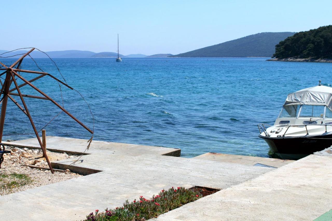 Apartments By The Sea Brgulje, Molat - 6241 Экстерьер фото